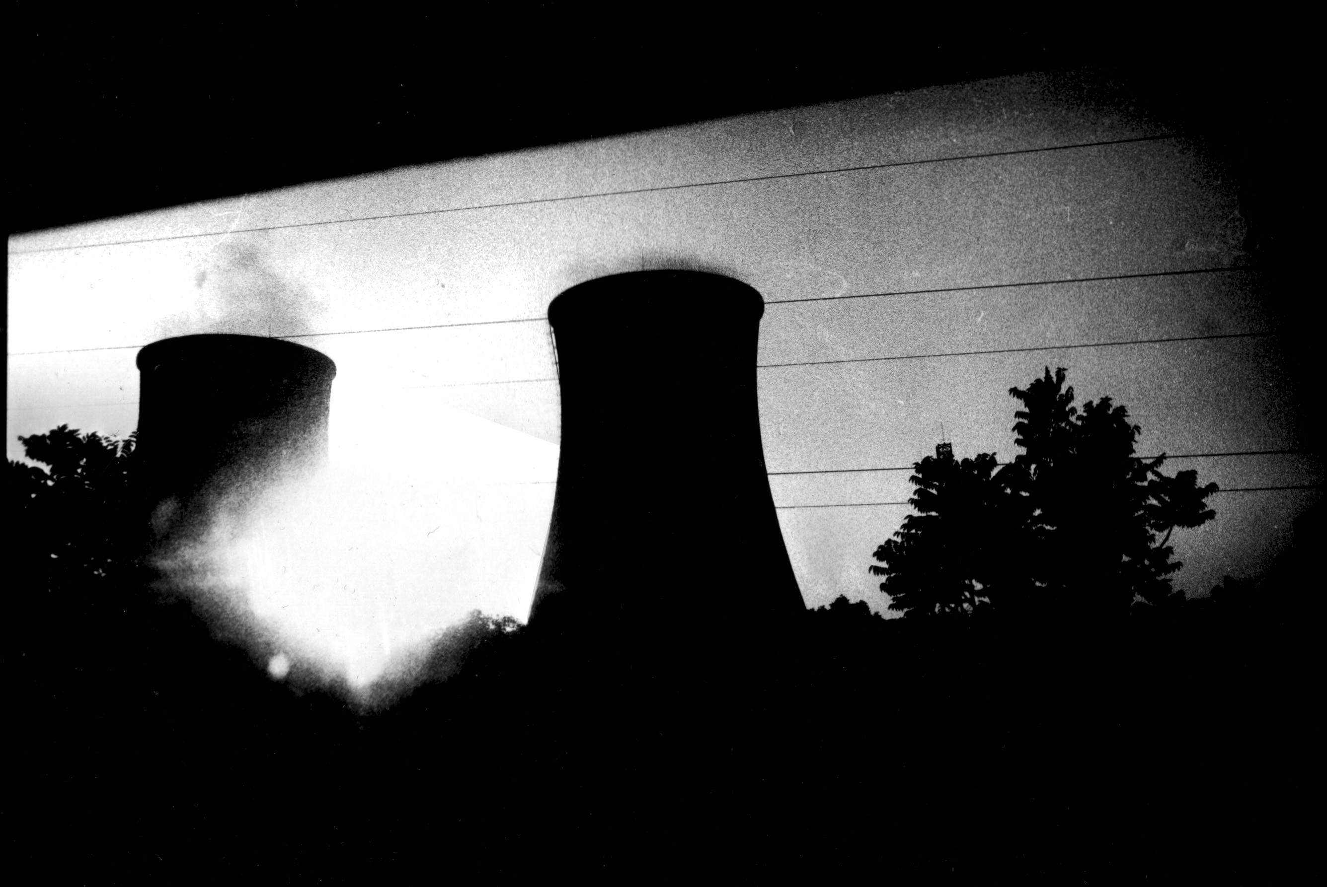 THE ESCAPE (CHINESE REQUIEM)