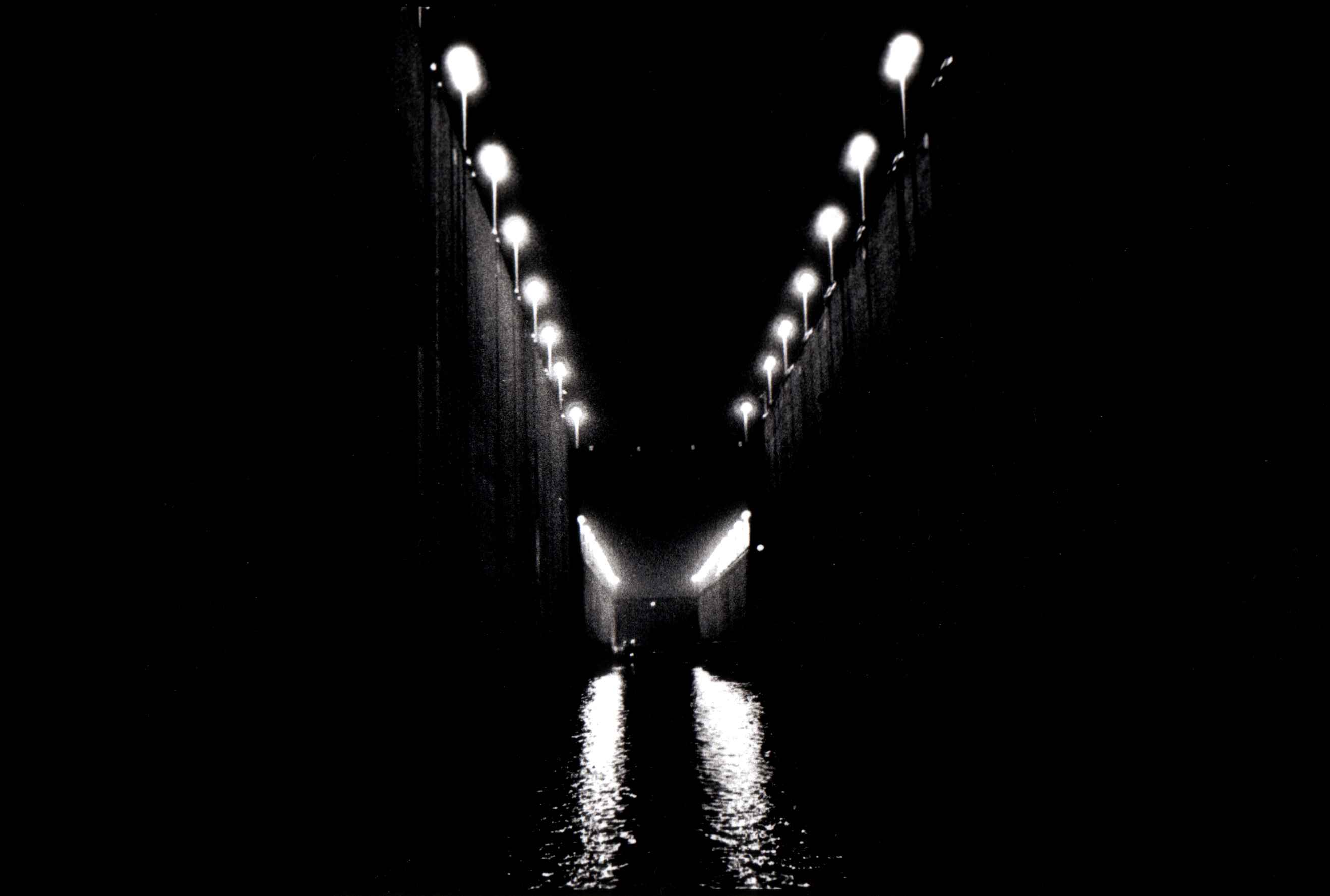 THE ESCAPE (CHINESE REQUIEM)