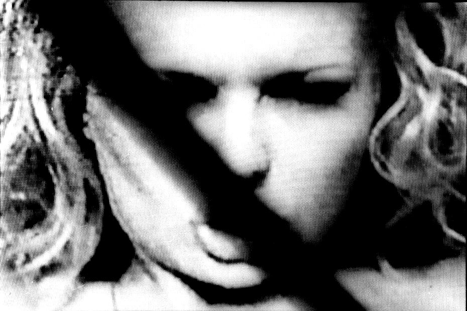 DU BRUIT DUR, LA NUIT