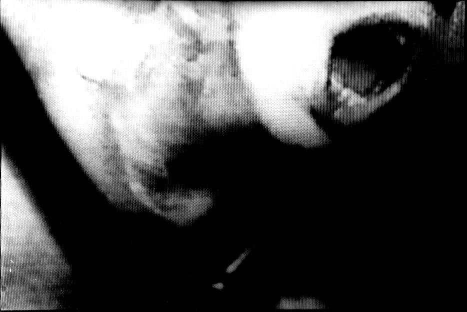 DU BRUIT DUR, LA NUIT