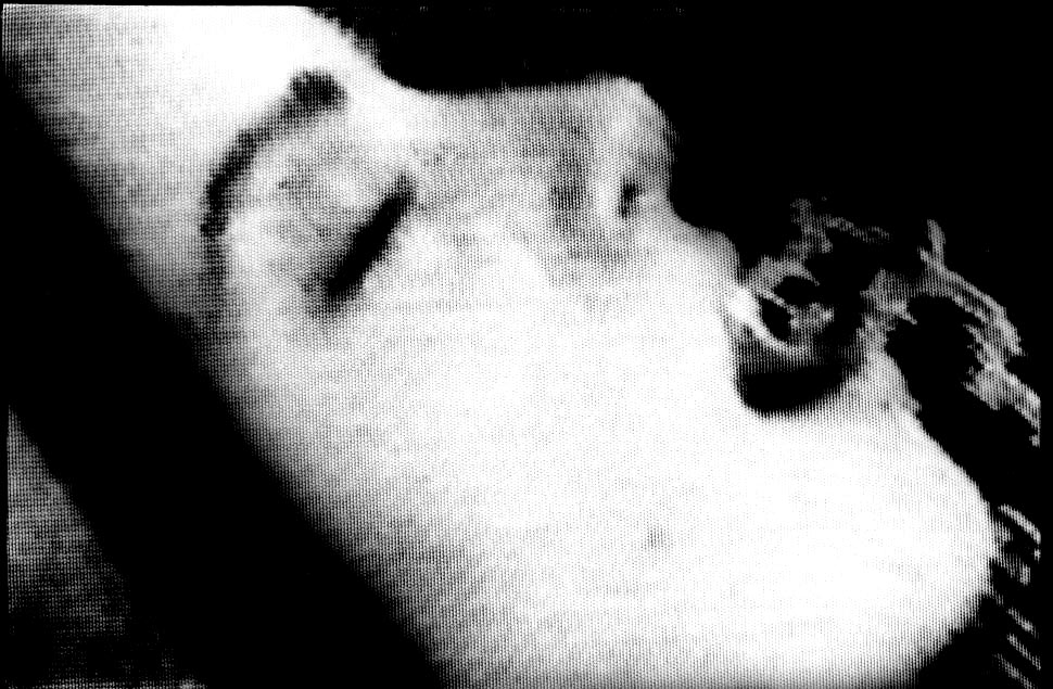 DU BRUIT DUR, LA NUIT