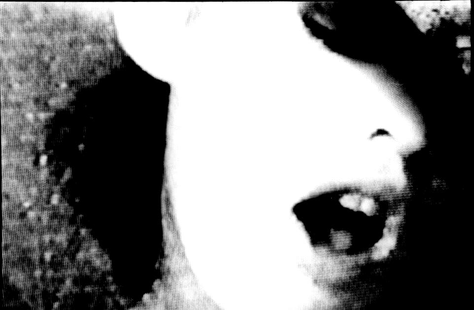 DU BRUIT DUR, LA NUIT