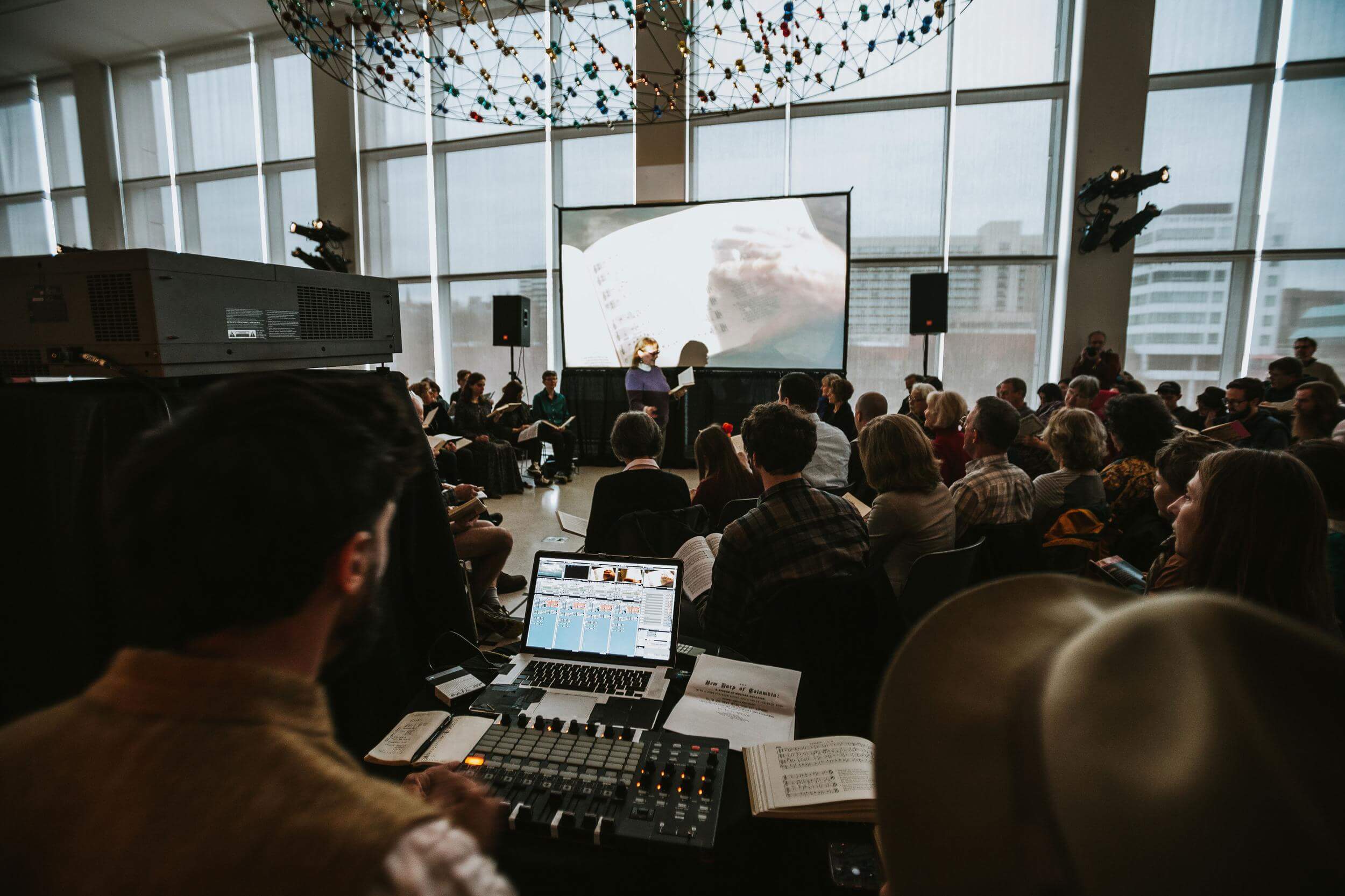 OLD HARP AT BIG EARS