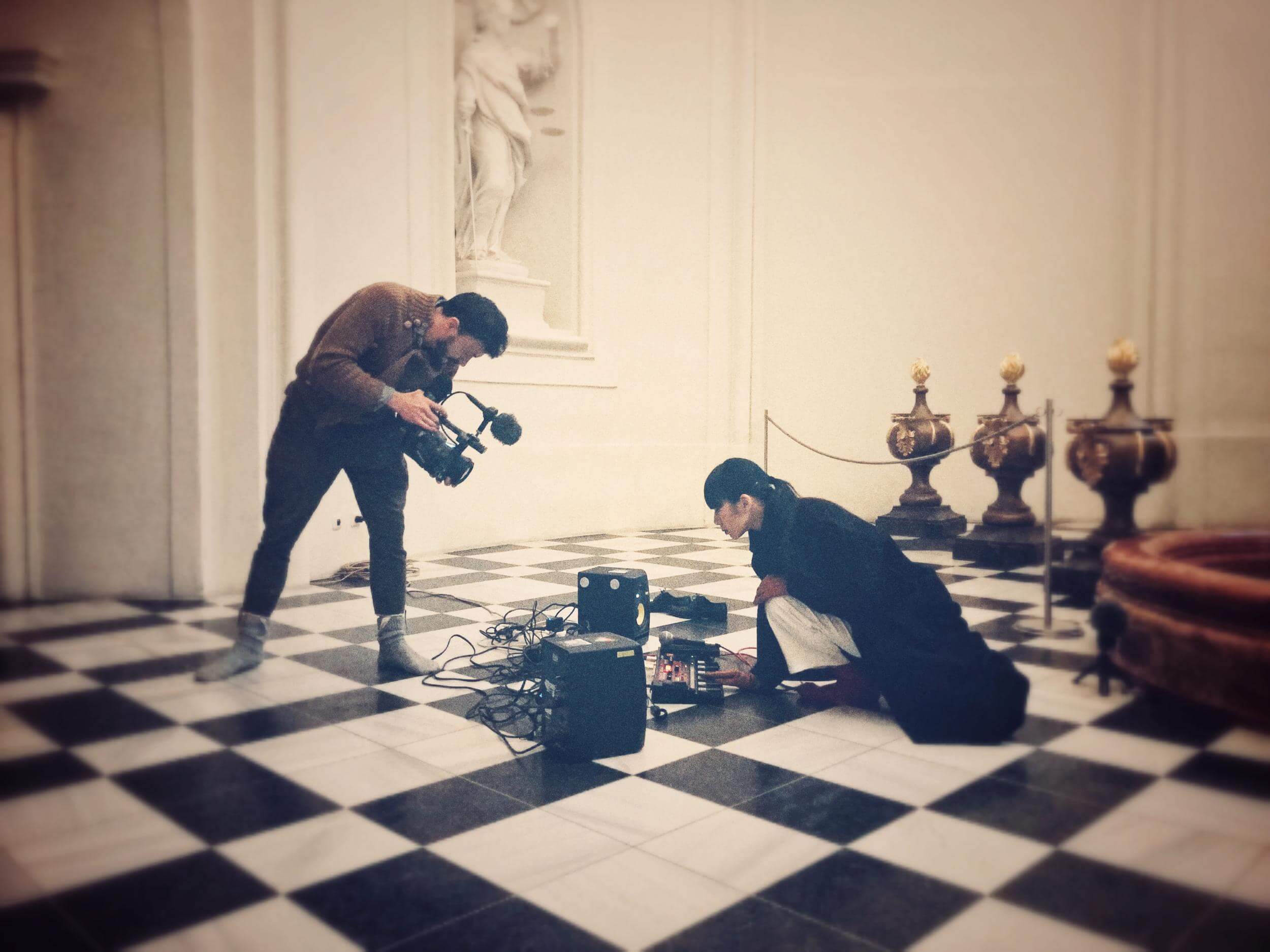 HATIS NOIT AT ELEVATE